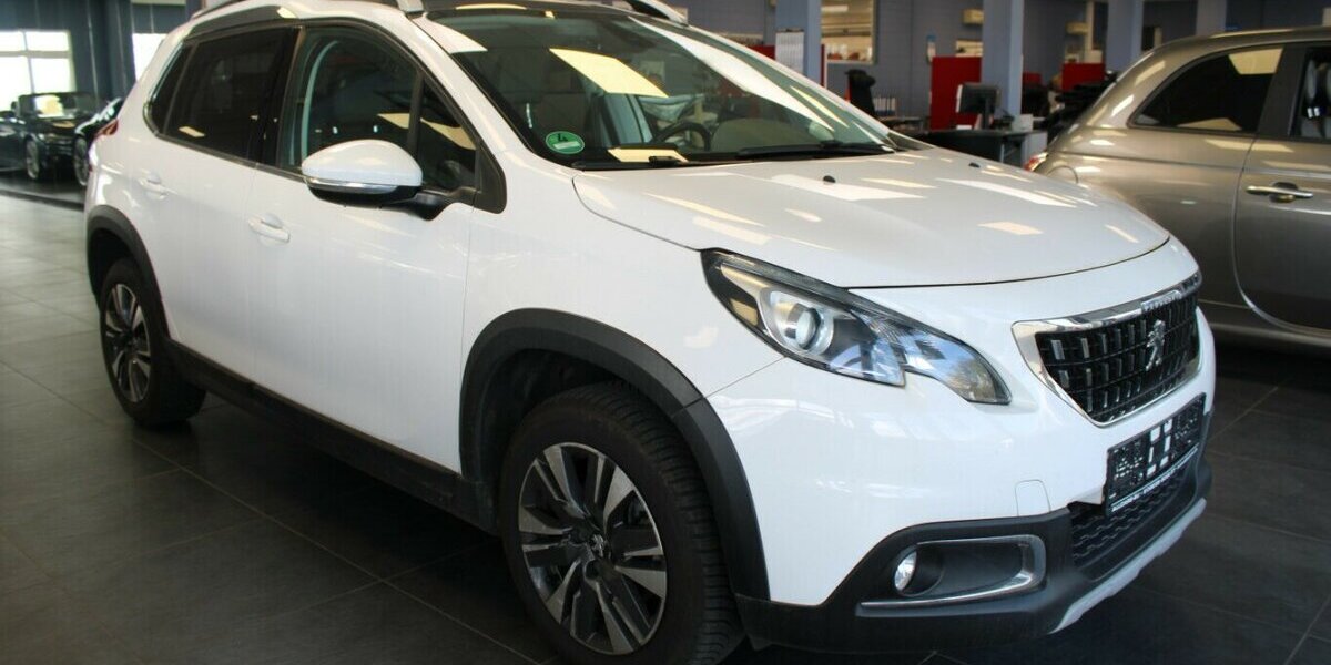 Peugeot 2008 PureTech 130 GPF Allure 38.193 km 12.980 &euro; Euskirchen 53881