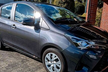Toyota Yaris 22.000 km 10.300 € Bad Berleburg 57319