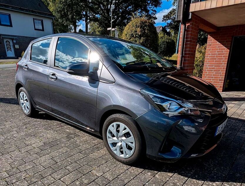 Toyota Yaris 22.000 km 10.300 € Bad Berleburg 57319