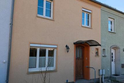 Vermiete Reihenhaus in Löbau, Nähe Breitscheidstraße Ärztehaus zimmer