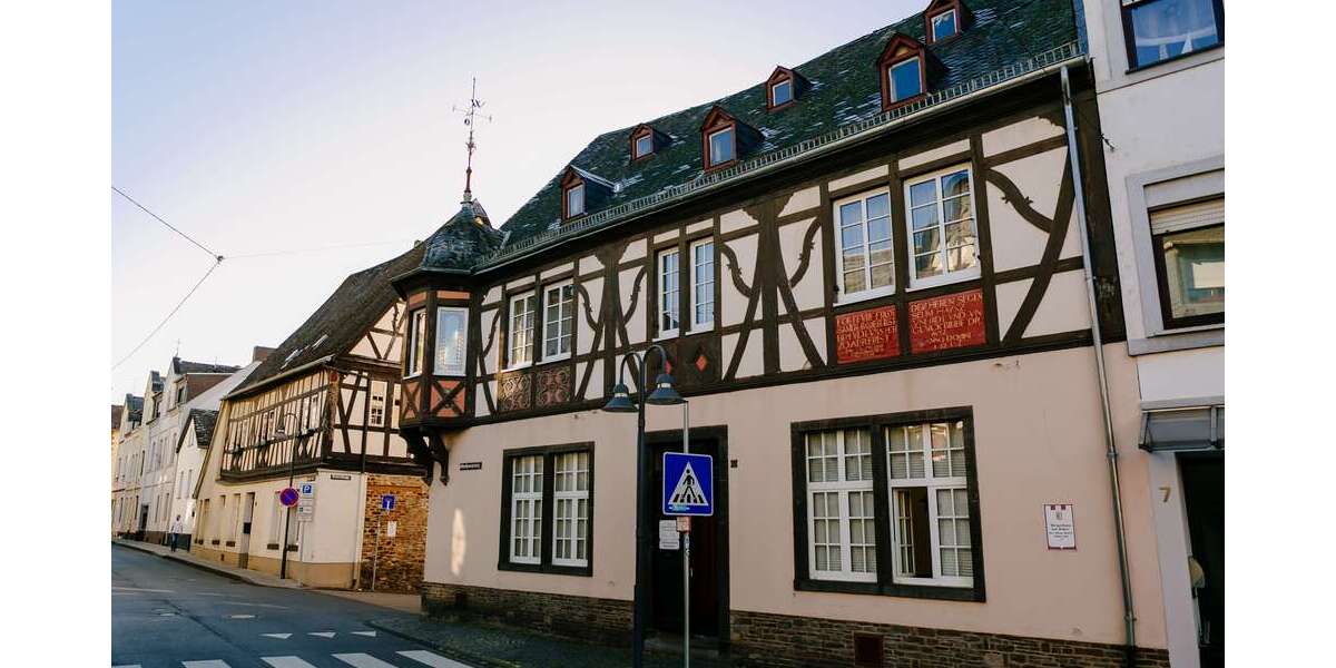 Einfamilienhaus Vallendar - 10 Zimmer, 280 m&sup2;, 389.000&euro; | Angebot:22770624