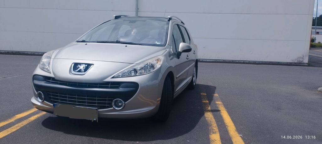 Peugeot 207 123.000 km 2.400 &euro; Bersrod 35447