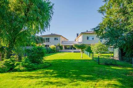 Haus Moers Rheinkamp - 15 Zimmer, 650 m&sup2;, 3.150.000&euro; | Angebot:27725985