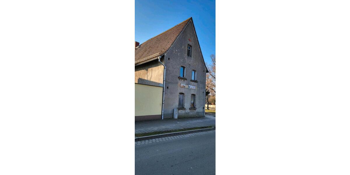 Einfamilienhaus Teuchern - 10 Zimmer, 183 m&sup2;, 75.000&euro; | Angebot:25400313