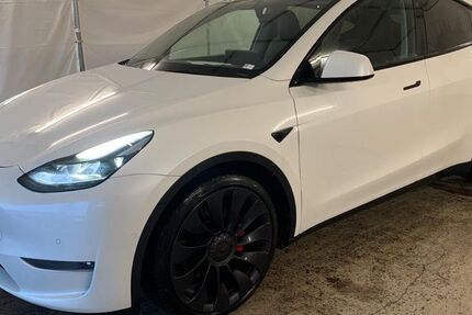 Tesla Model Y 140.000 km 29.450 &euro; Steinbach-Hallenberg OT Herges-Hallenberg 98587