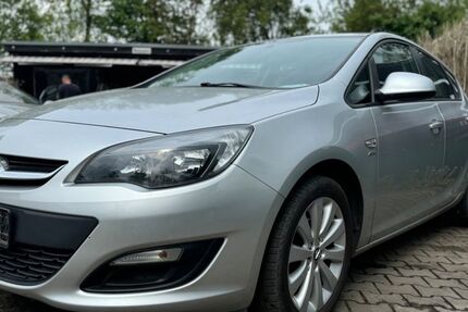 Opel Astra 57.800 km 7.990 &euro; Hoppegarten Hönow 15366