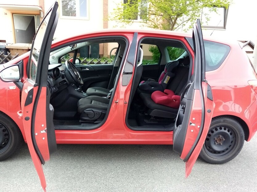 Opel Meriva 138.000 km 9.300 € Stein 90547