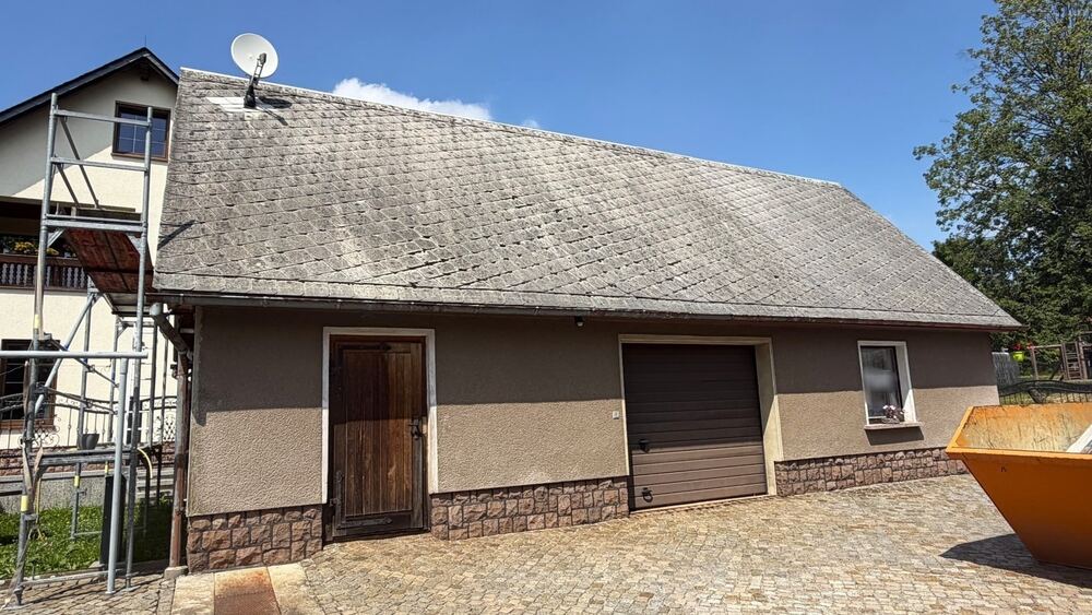 Einfamilienhaus mit großem Grundstück und vielseitigem Nebengebäude in ruhiger Lage - Einfamilienhaus Königshain-Wiederau Wiederau | Angebot:27034224