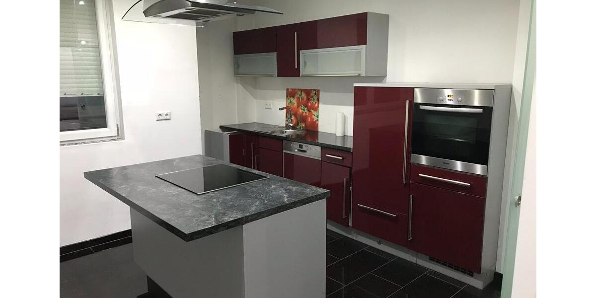 Mehrfamilienhaus - 6 Wohneinheiten - 6 Garagen - Parkplatz zimmer