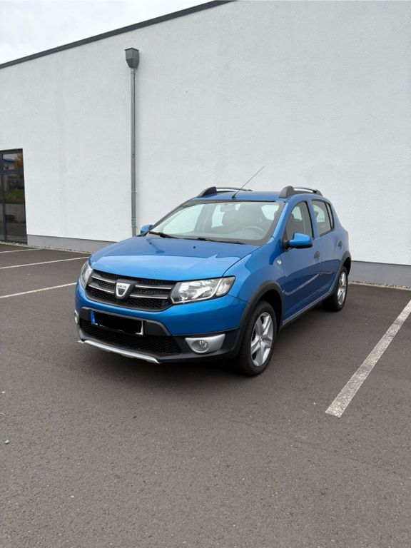 Dacia Sandero 144.500 km 5.490 € Homberg Efze 34576