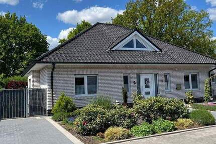 Freistehendes Schmuckstück mit Gartenoase in ruhiger Wohnlage 6 zimmer