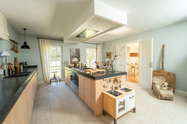 Einfamilienhaus Murnau am Staffelsee Murnau - 5 Zimmer, 245 m&sup2;, 1.750.000&euro; | Angebot:26229753