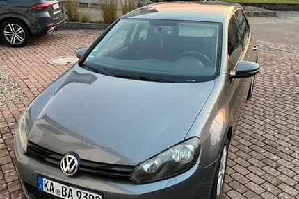 VW Golf 204.000 km 5.900 &euro; Östringen 76684