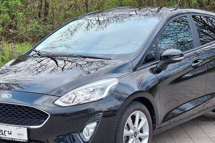 Ford Fiesta 64.706 km 11.999 &euro; Remshalden 73630