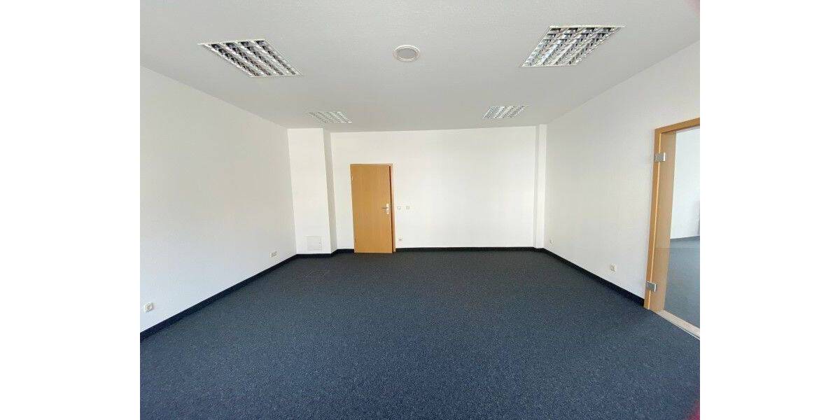 Gewerbeobjekt Plauen Stadtmitte - 2 Zimmer, 65 m&sup2;, 500&euro; | Angebot:26902529