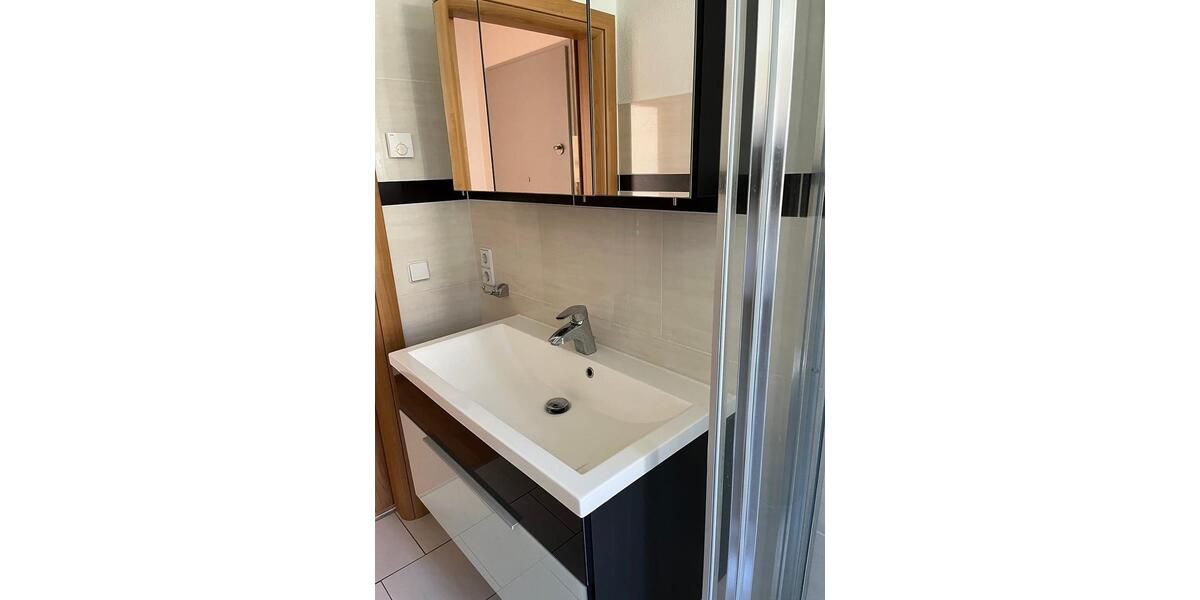Etagenwohnung Löbau - 2 Zimmer, 50 m&sup2;, 290&euro; | Angebot:26662732