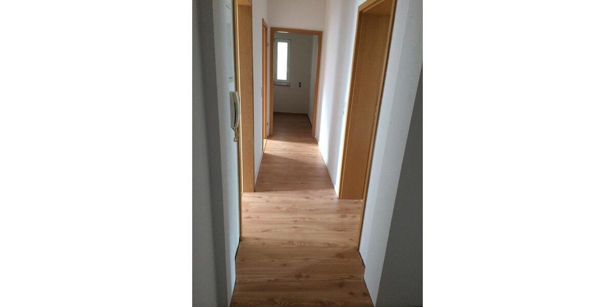 Etagenwohnung Großbreitenbach - 3 Zimmer, 65 m&sup2;, 520&euro; | Angebot:24585822