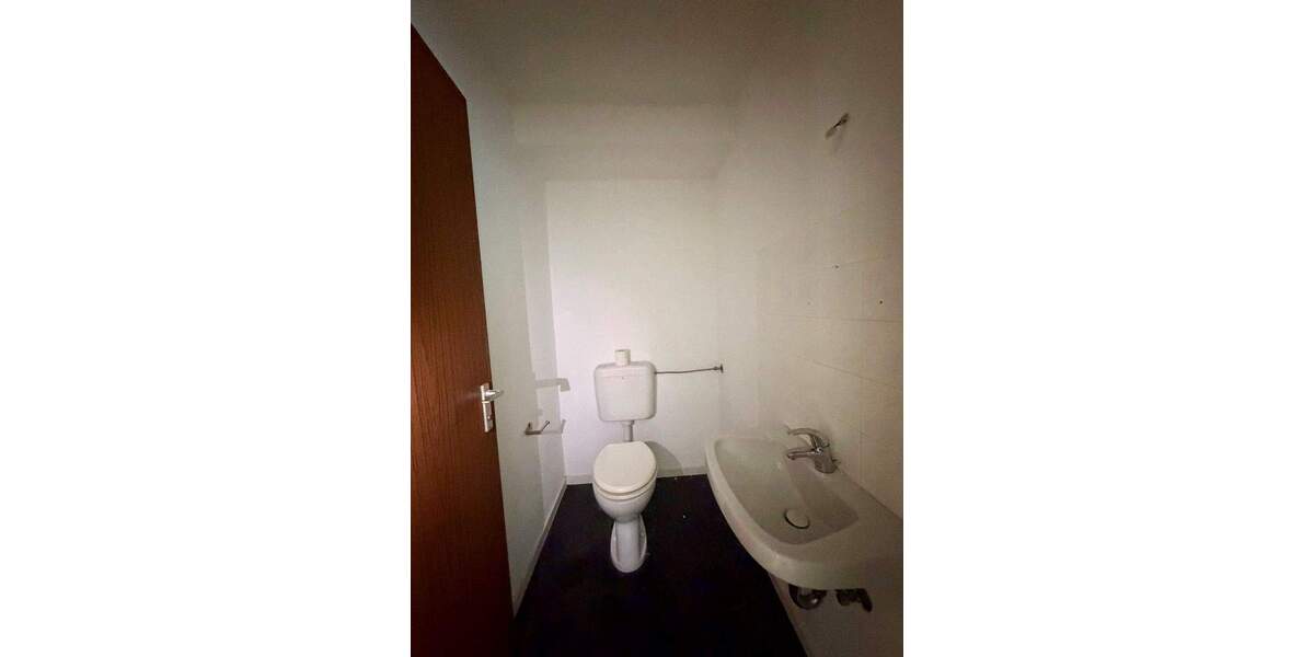 Etagenwohnung Reutlingen Voller Brunnen - 4 Zimmer, 89 m&sup2;, 1.200&euro; | Angebot:25895932