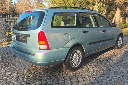 Ford Focus 57.864 km 1.950 &euro; Falkensee 14612
