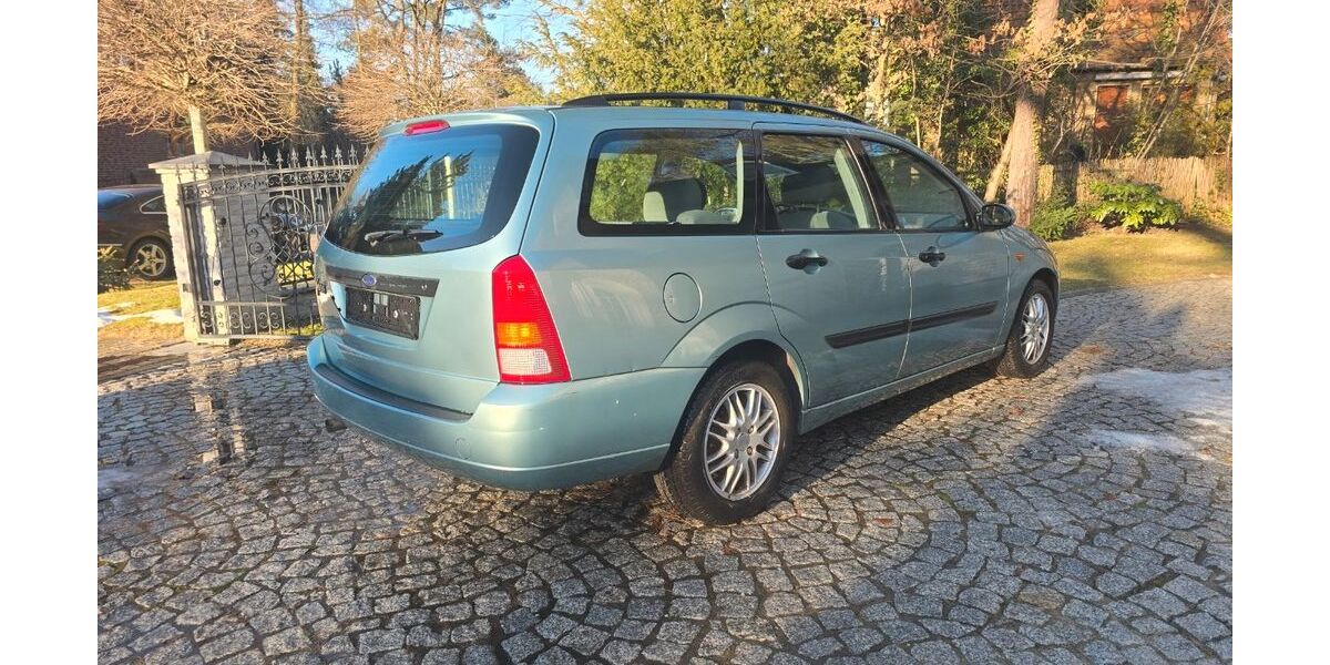 Ford Focus 57.864 km 1.950 &euro; Falkensee 14612