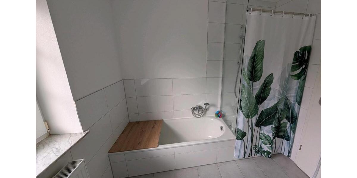 Erdgeschoßwohnung Steinau an der Straße - 4 Zimmer, 128 m&sup2;, 1.150&euro; | Angebot:26403870