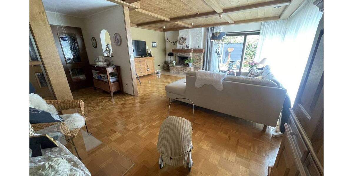 Einfamilienhaus Ebermannstadt - 4 Zimmer, 140 m&sup2;, 539.000&euro; | Angebot:26583452