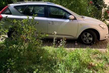 Kia ceed Sportswagon 128.675 km 3.000 &euro; Dresden 01328