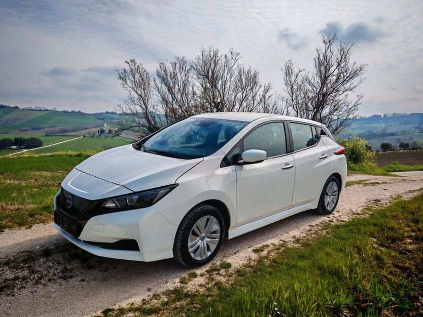 Nissan Leaf 32.000 km 10.980 € Weilheim in Oberbayern 82362