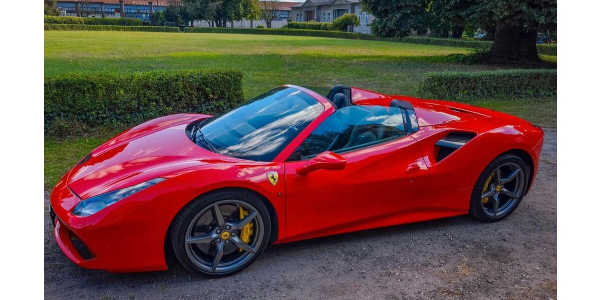 Ferrari 488 Spider 22.000 km 215.500 € Leipzig 04319