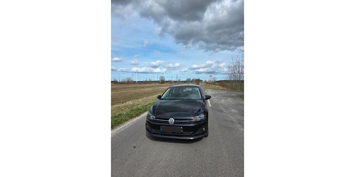 VW Polo 98.700 km 10.400 &euro; Luckau 15926