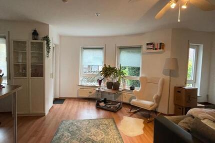 3- Zimmer mit EG-Wohnung EBK, Terrasse, Garten und Stellplatz 3 zimmer