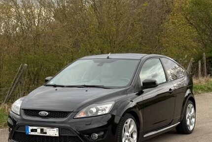 Ford Focus 204.000 km 8.490 &euro; Öhringen 74613