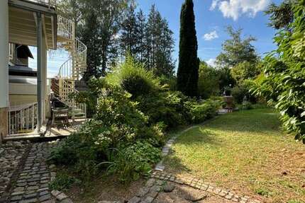 Haus zum Kaufen in Schwalbach 490.000 € 217 m² 8 zimmer