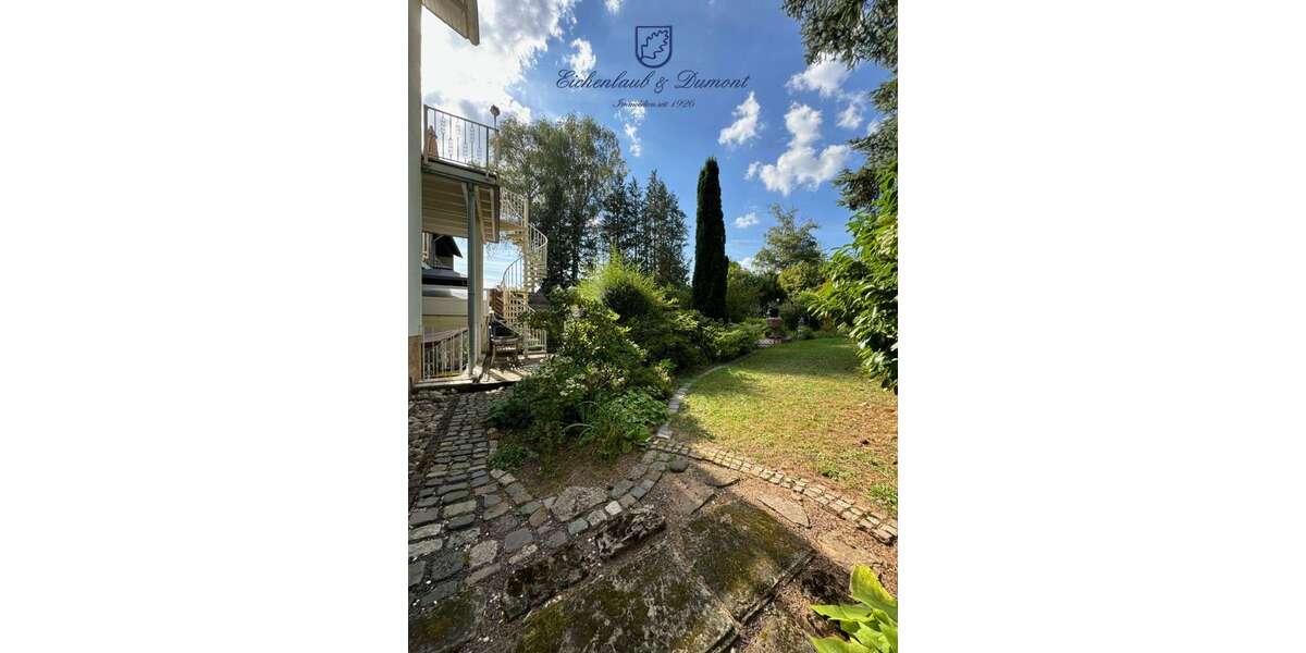 Haus zum Kaufen in Schwalbach 490.000 € 217 m² 8 zimmer