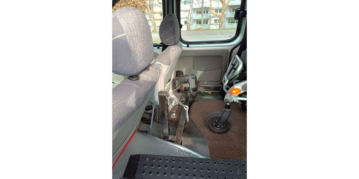 Renault Kangoo 102.000 km 3.500 &euro; Dortmund 44269