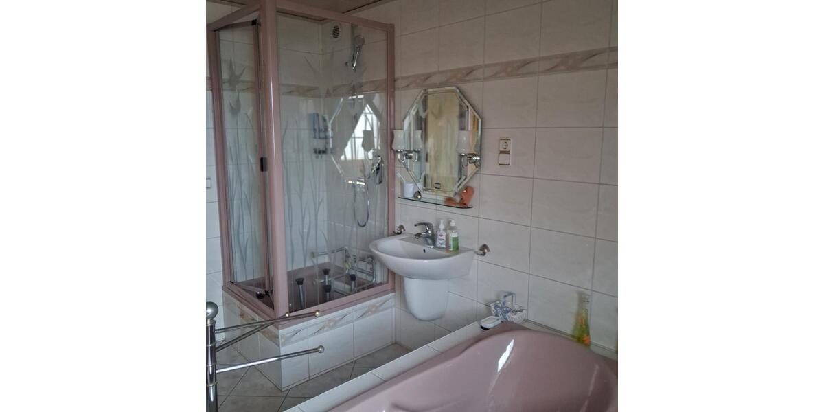 Doppelhaushälfte Farnstädt - 4 Zimmer, 119 m&sup2;, 190.000&euro; | Angebot:26413271