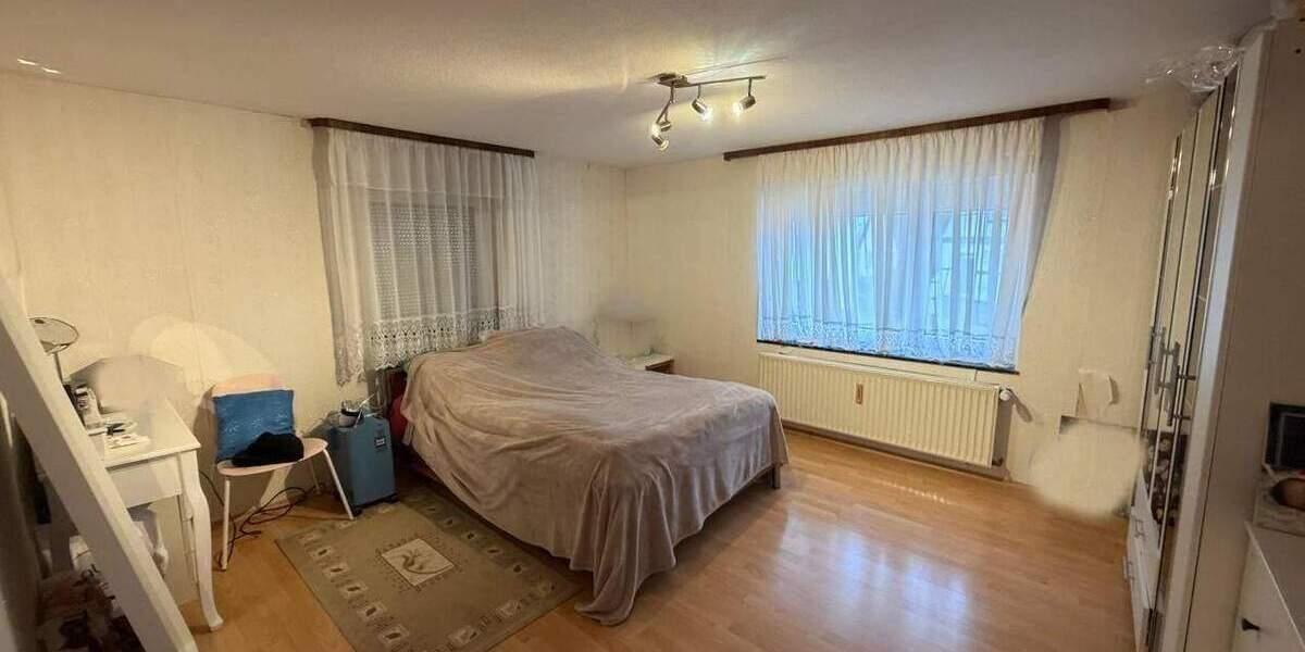 Mehrfamilienhaus, Wohnhaus Wildberg Effringen - 7 Zimmer, 200 m&sup2;, 475.000&euro; | Angebot:25737017