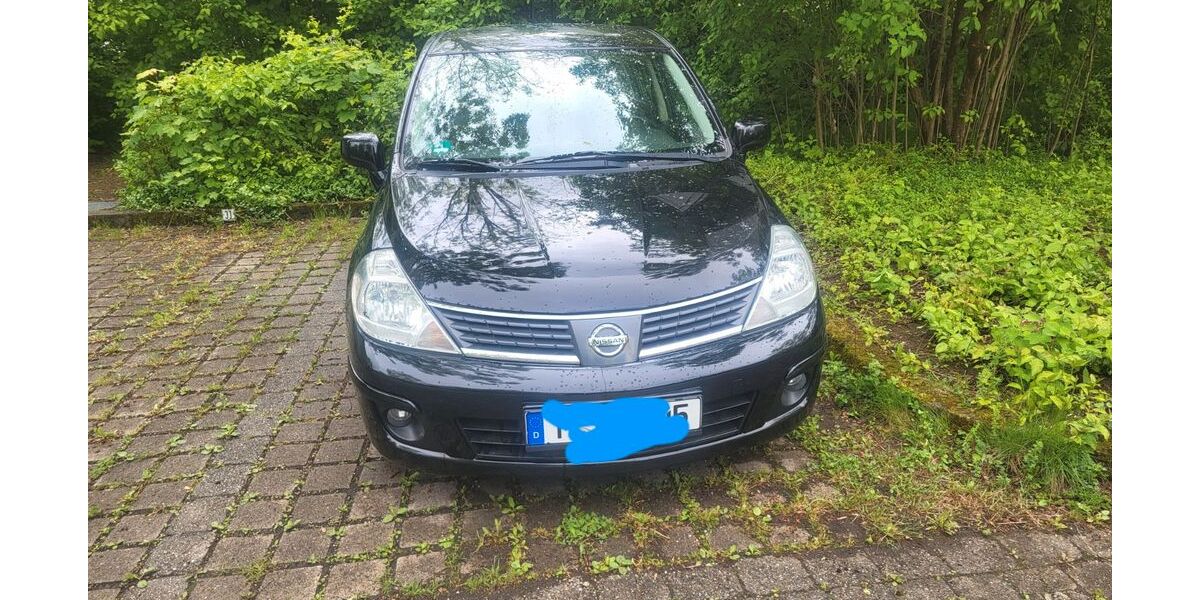 Nissan Tiida 153.530 km 1.000 &euro; München 81739