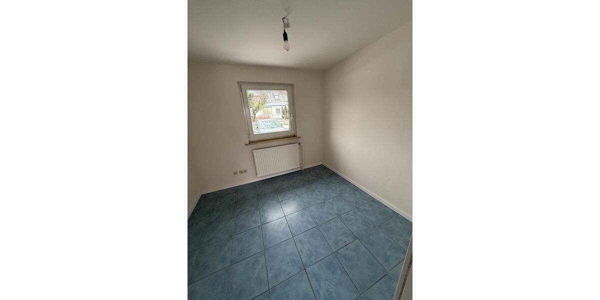 Doppelhaushälfte Pinneberg - 4 Zimmer, 85 m&sup2;, 1.400&euro; | Angebot:24739670