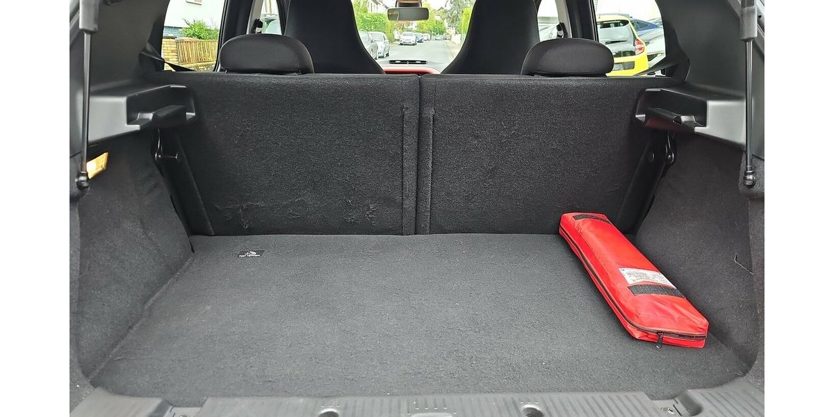 Renault Twingo Equilibre , Touchscreen, Klimaautom. 36.383 km 13.450 € Schwalbach/Taunus 65824