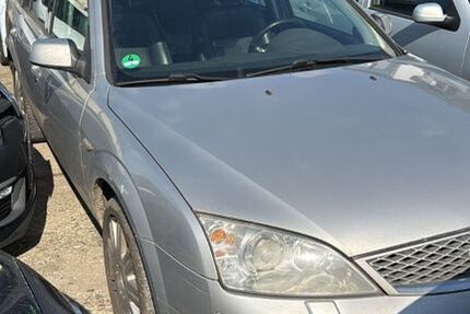 Ford Mondeo 375.000 km 890 &euro; Bonn 53123