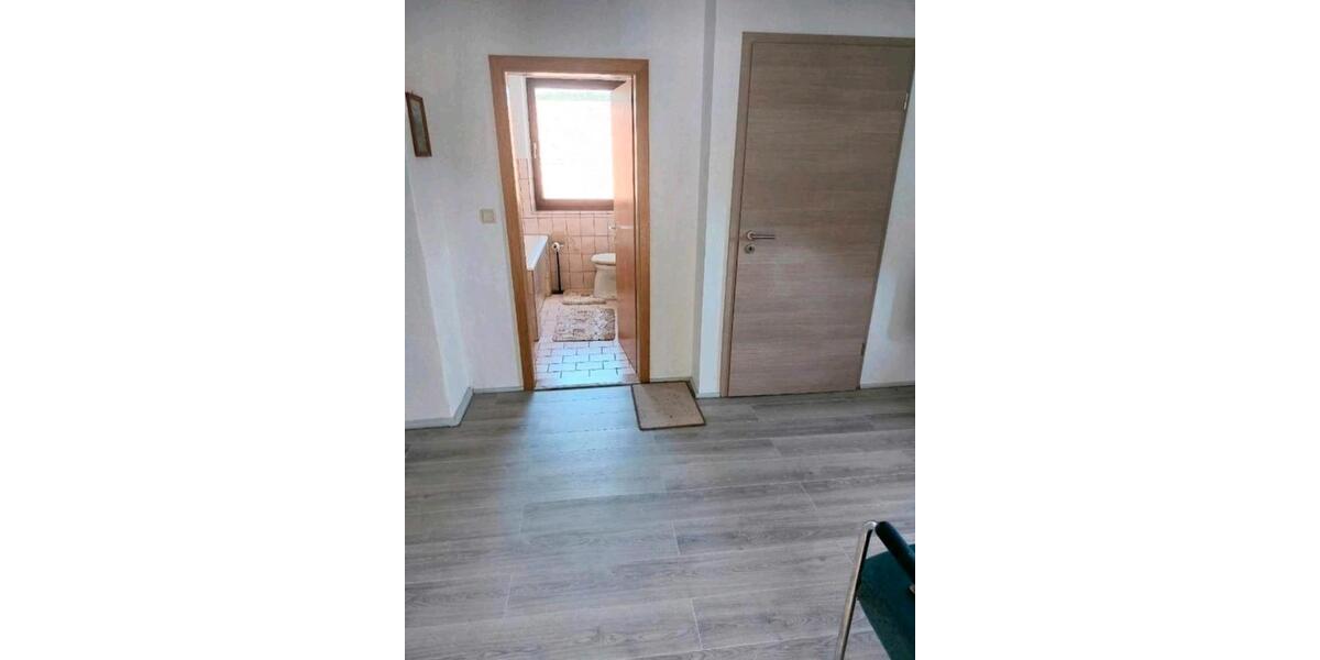 Etagenwohnung Oberviechtach - 1 Zimmer, 16 m&sup2;, 150&euro; | Angebot:26416485