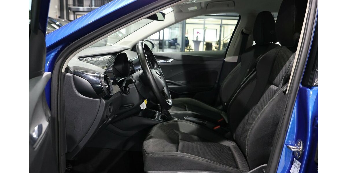 Skoda Fabia 1.0 TOUR RACE BLUE / LED / GROßES-DISPLAY 55.000 km 13.777 &euro; Hamm 59077