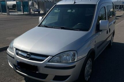 Opel Combo 153.000 km 3.700 &euro; Weil der Stadt 71263