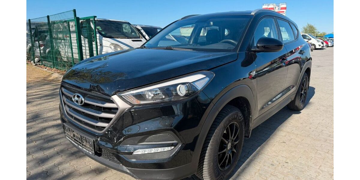 Hyundai TUCSON 126.000 km 9.900 &euro; Mittenwalde 15749