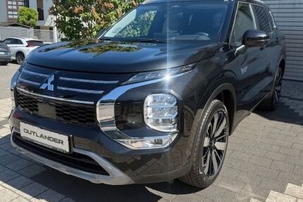 Mitsubishi Outlander 3.000 km 46.490 &euro; Wiesbaden 65199