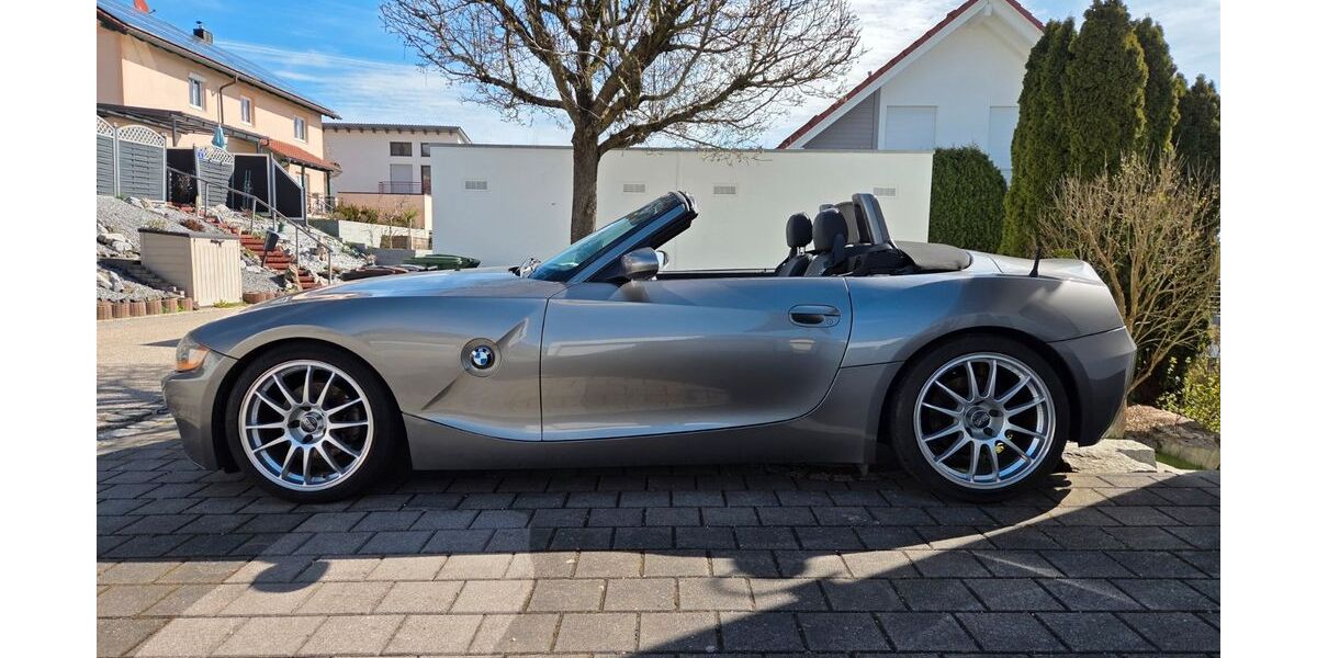 BMW Z4 230.411 km 9.999 &euro; Furth 84095