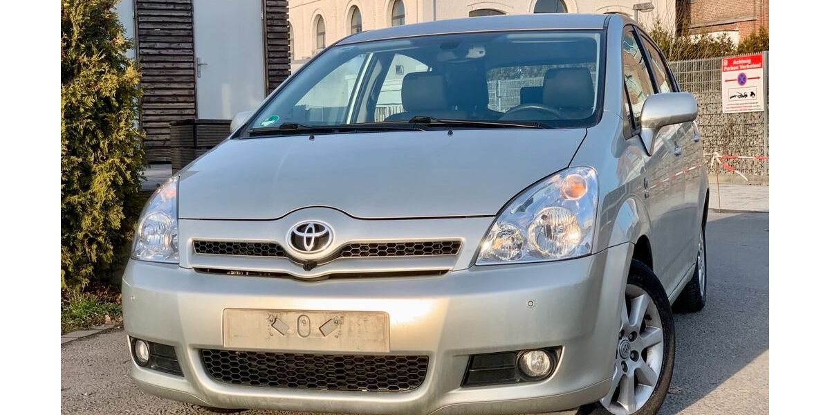 Toyota Corolla Verso 135.783 km 4.500 &euro; Gelsenkirchen 45884