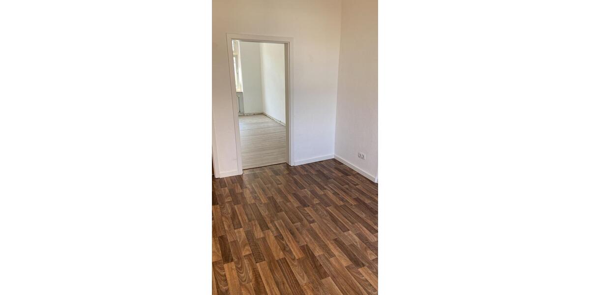 Etagenwohnung Magdeburg - 4.5 Zimmer, 140 m&sup2;, 220.000&euro; | Angebot:27133930