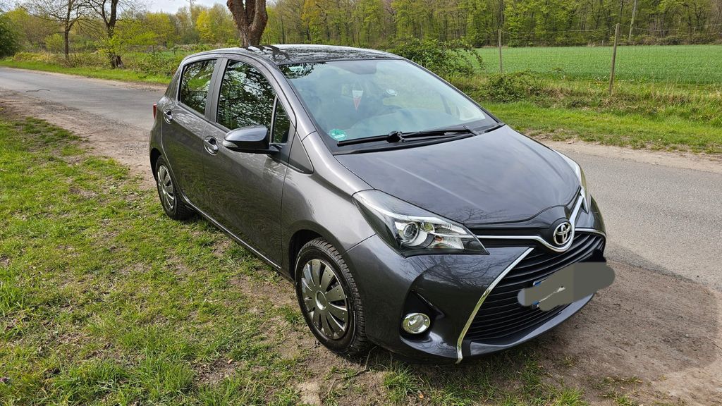 Toyota Yaris 49.000 km 10.950 &euro; Frechen 50226